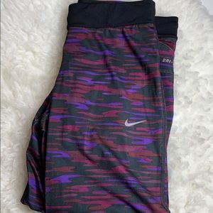 Ike Capri leggings